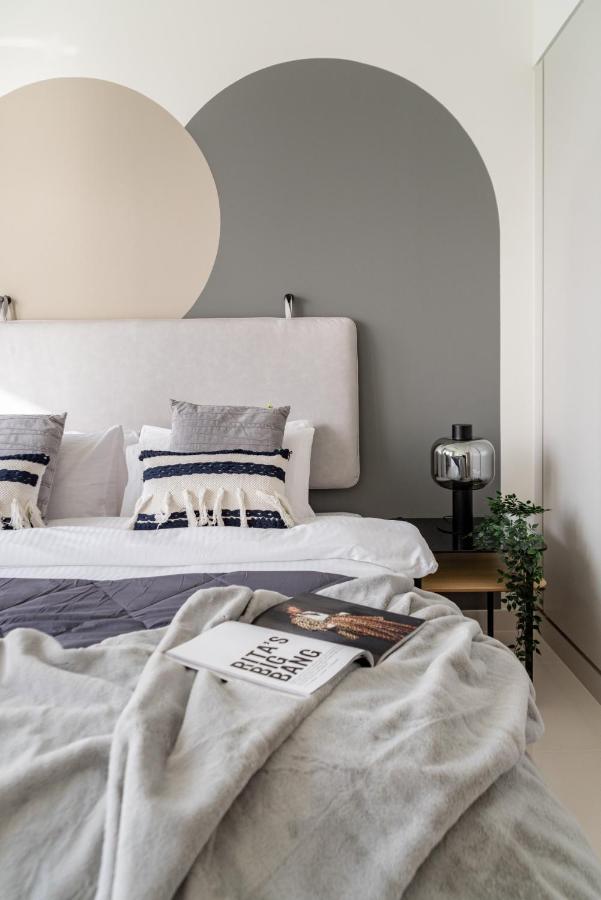 Apartment The Smart Concierge - Sunrise Bay Dubai